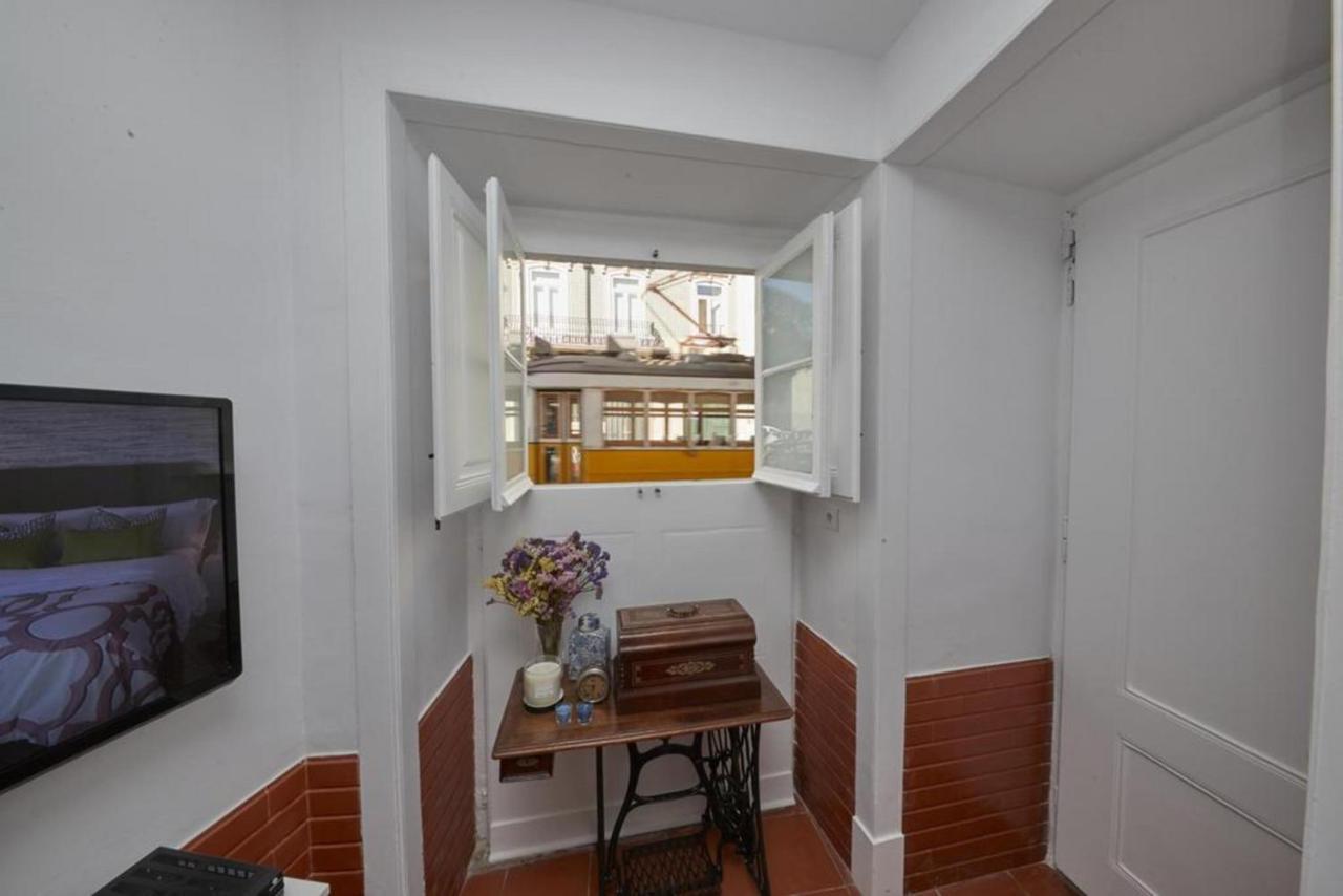Lx Factory Apartment! Outside Terrace リスボン エクステリア 写真